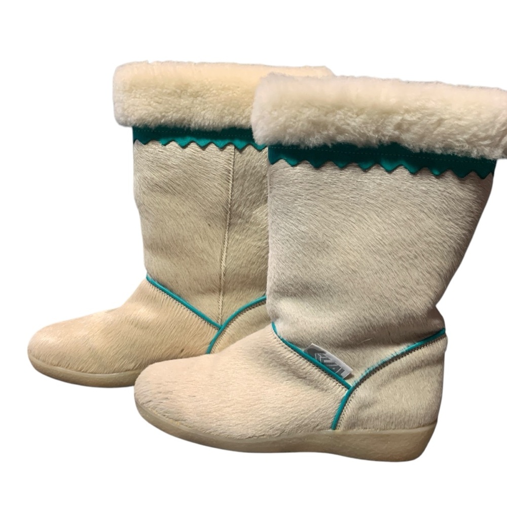 Italian Winter Wool Boots Women’s 9 Ivory Tribal Cream Boots with Teal Trim